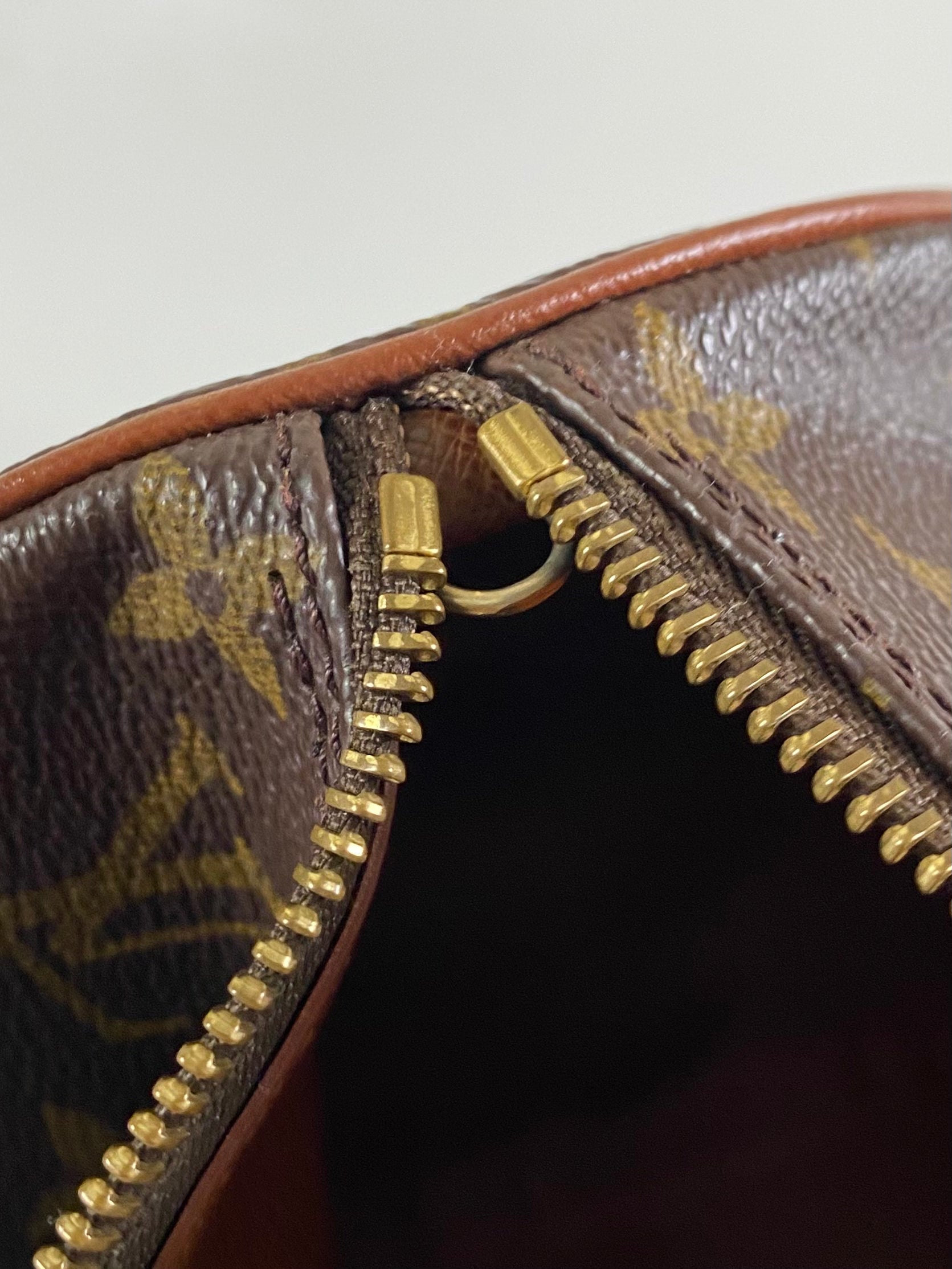 LOUIS VUITTON 2002 PAPILLON MONOGRAM LEATHER TRAVEL BAG