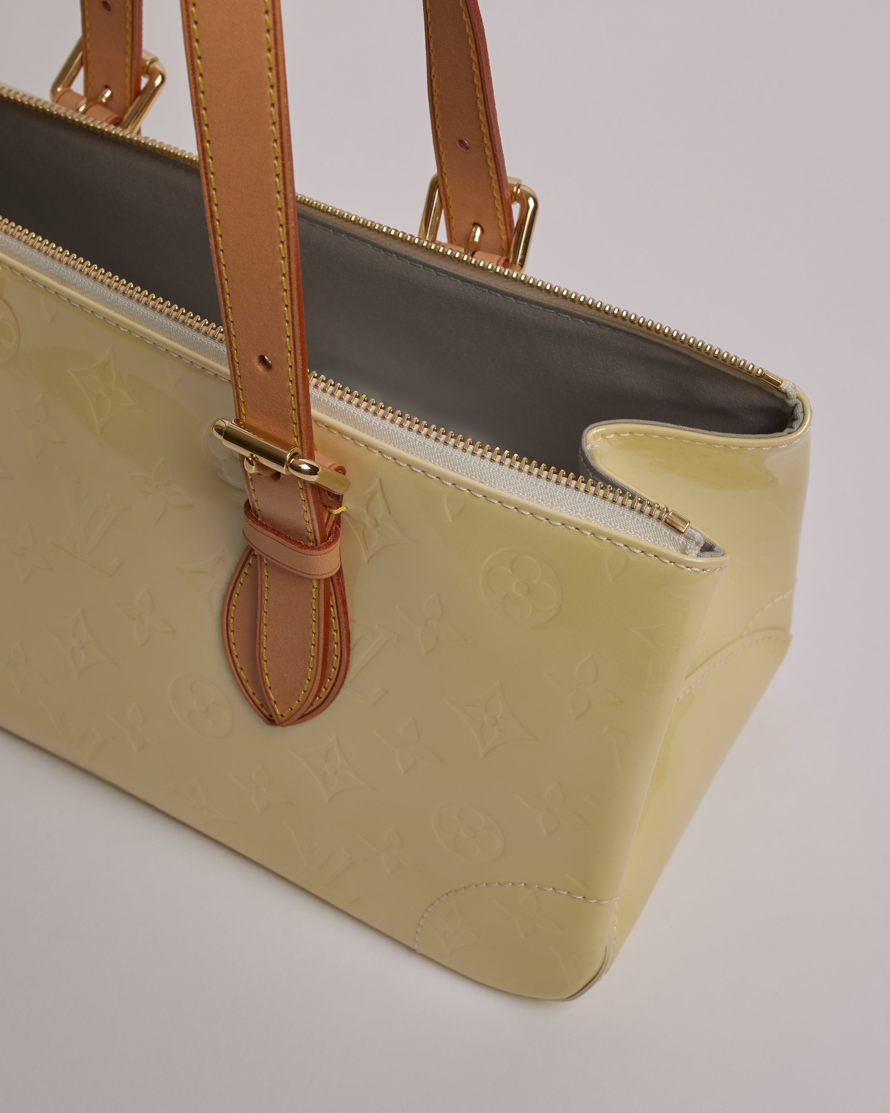 LOUIS VUITTON ROSEWOOD AVENUE VERNIS SHOULDER BAG