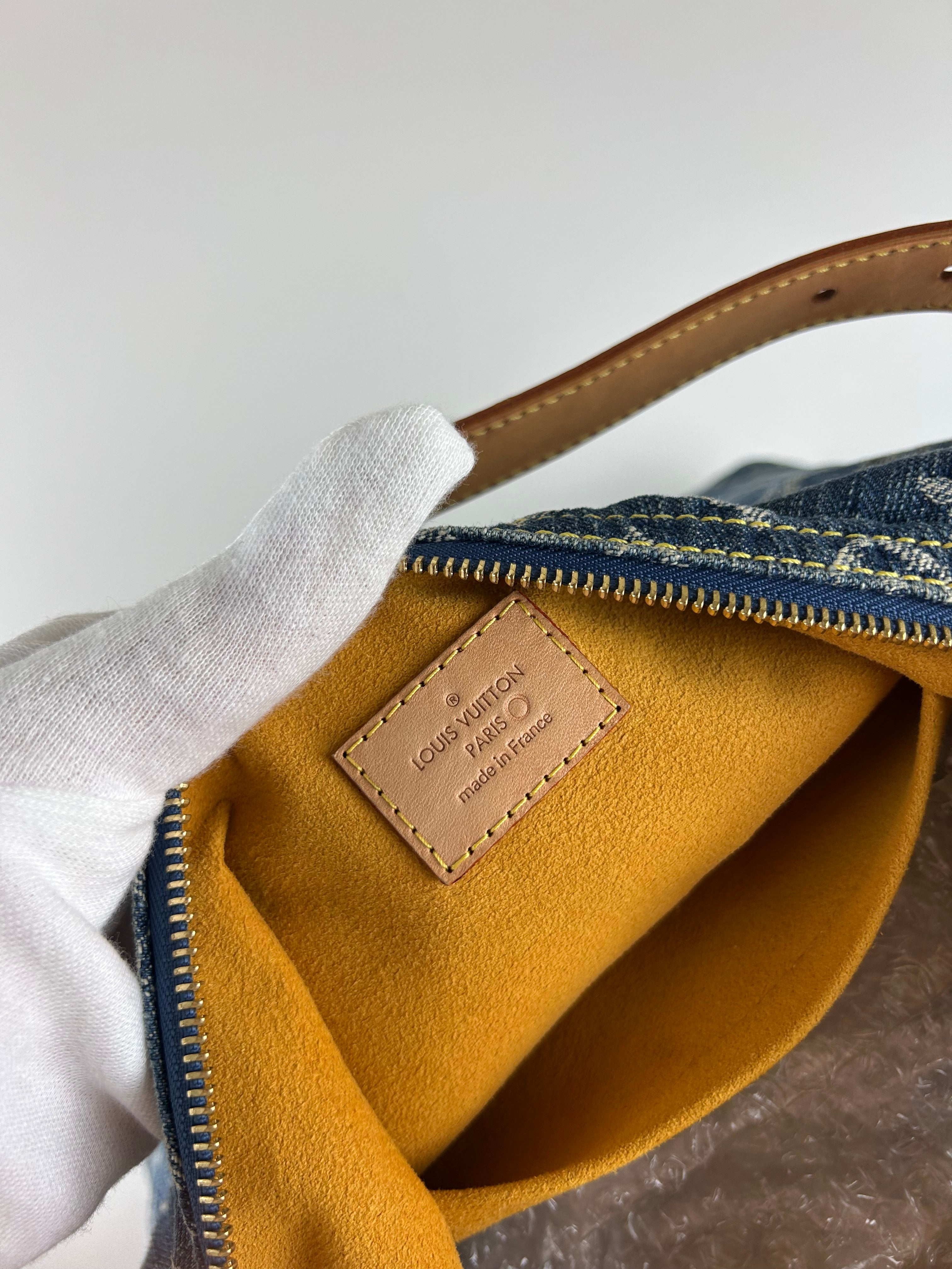 LOUIS VUITTON 2006 DENIM BAGGY MONOGRAM SHOULDER BAG