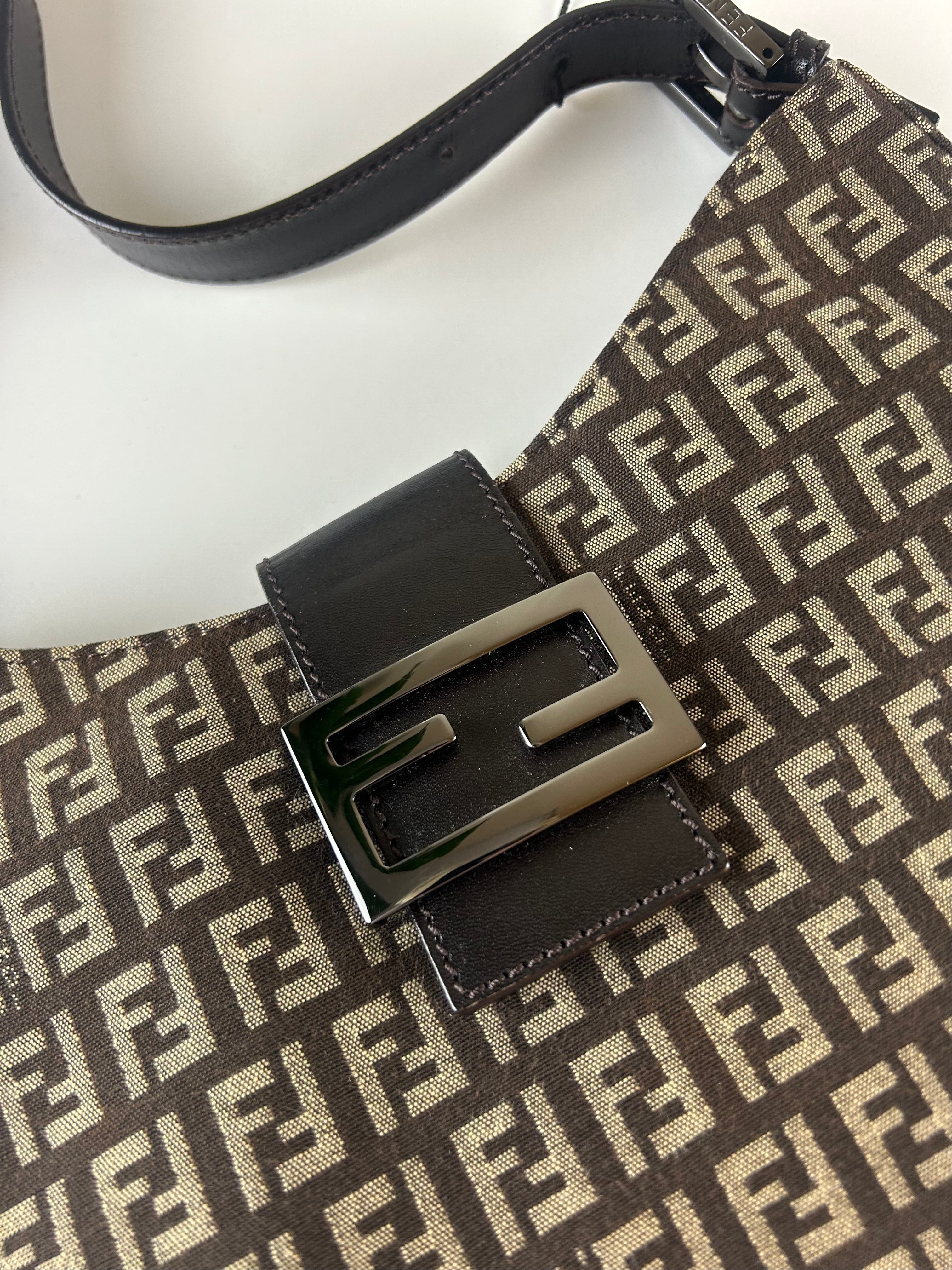 FENDI 2000’S ZUCCHINO CANVAS BAGUETTE SHOULDER BAG