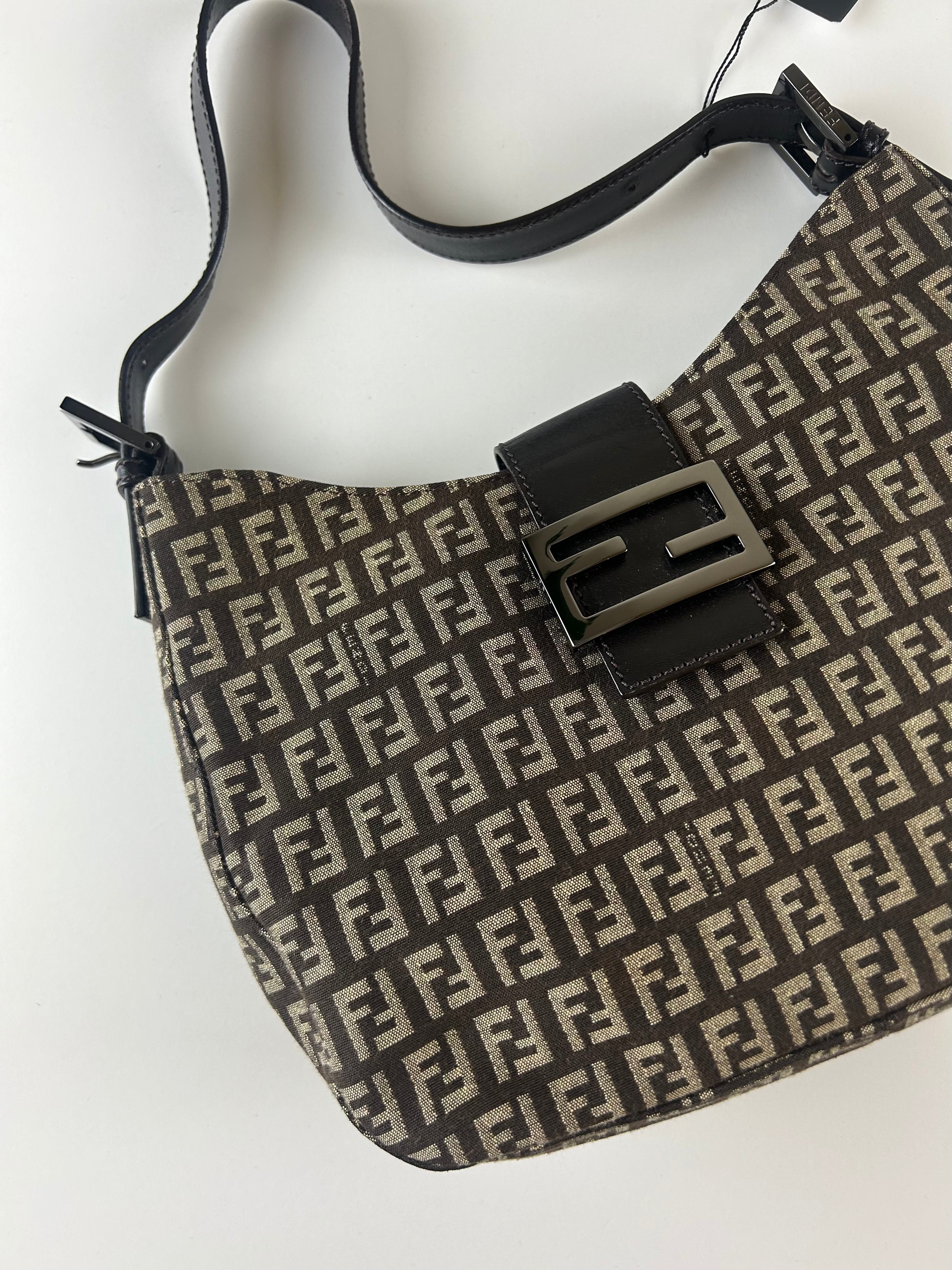 FENDI 2000’S ZUCCHINO CANVAS BAGUETTE SHOULDER BAG