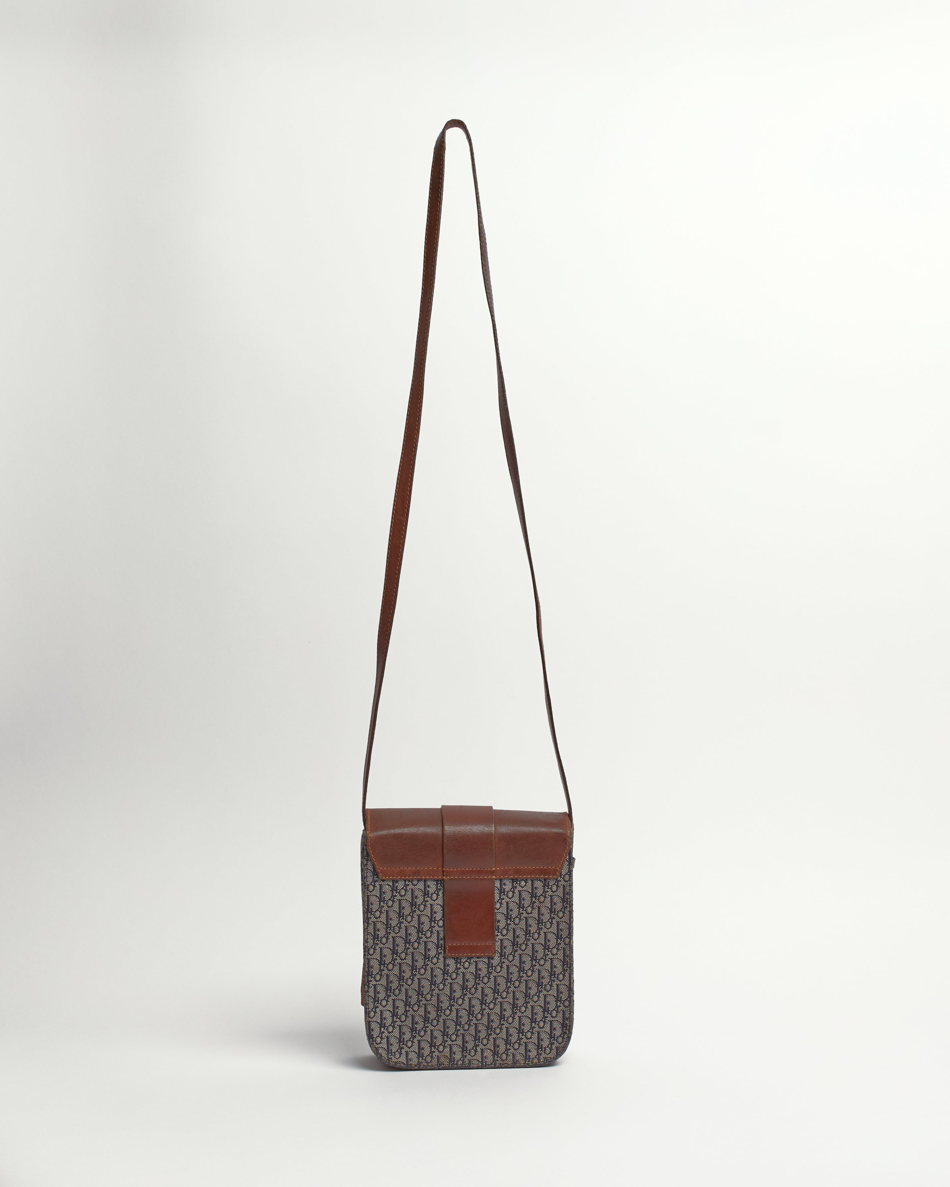 CHRISTIAN DIOR STREET CHIC COLUMBUS TROTTER CROSS BODY BAG