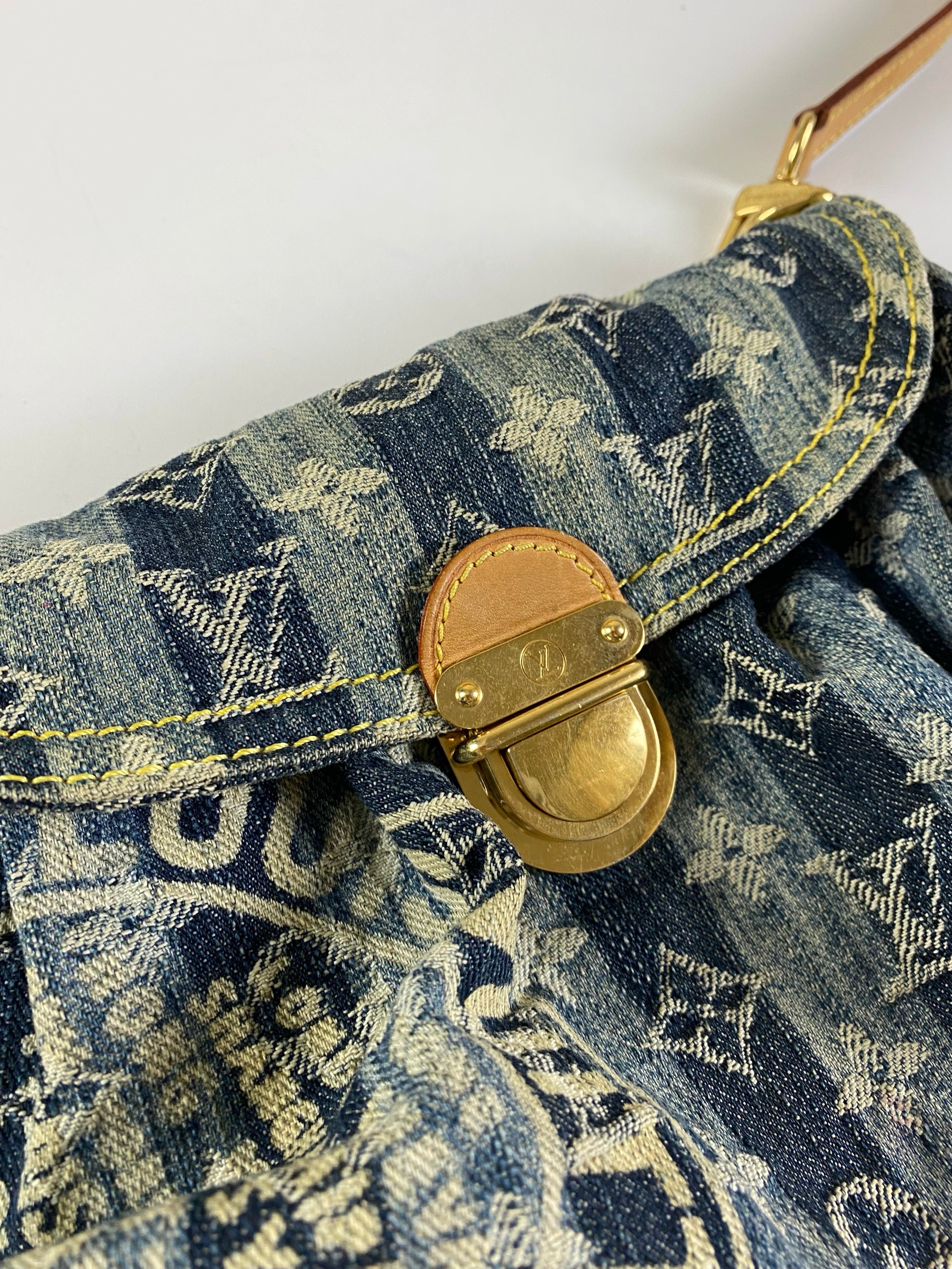 LOUIS VUITTON 2007 PLEATY DENIM MONOGRAM SHOULDER BAG